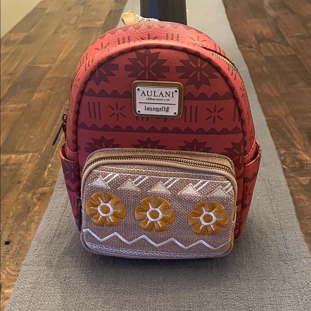 Loungefly Aulani Resort Disney Moana backpack. NWT!